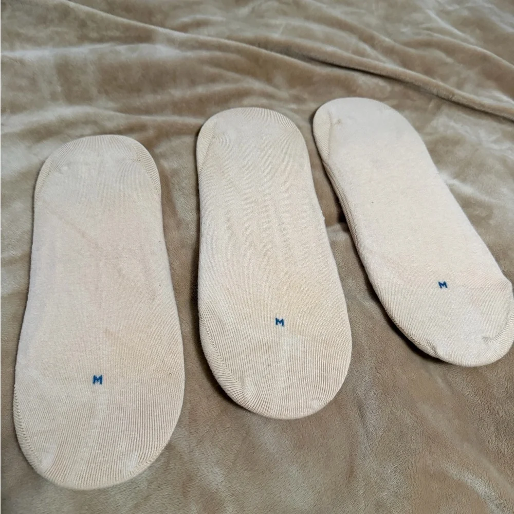NWT SixDaySocks Beige No-Show Socks for Women Medium Lot of 6 pair